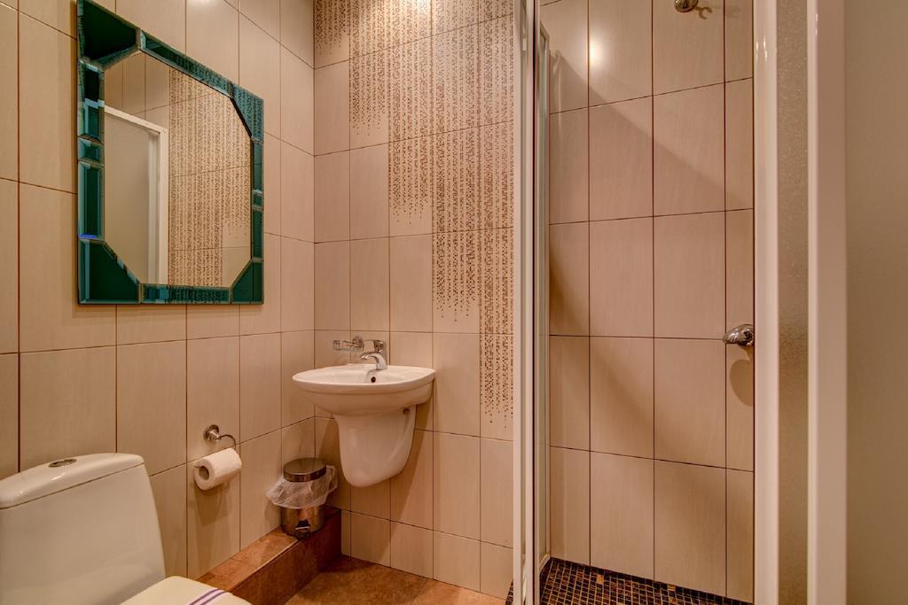 Bansay Hotell Dnipro Exteriör bild